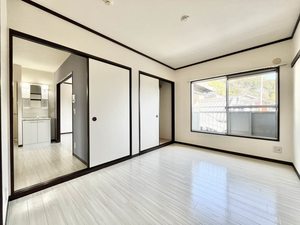 タウニィ山崎 0202号-4