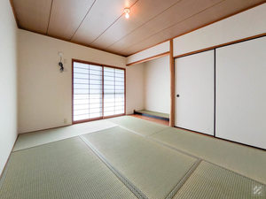 高槻市安岡寺町3丁目戸建-5