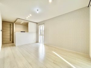 シャーメゾン　ファーイースト英賀保 0102号-4