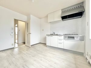 ウォームフロント岡田 0203号-2