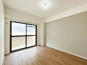 ヴィラ・ソレーユ高槻 0302号-4