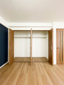 ヴィラ・ソレーユ高槻 0302号-6