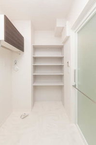 Ｃｈａｌｅｕｒ　江坂 0105号-9