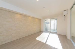 Ｃｈａｌｅｕｒ　江坂 0106号-2