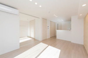 Ｃｈａｌｅｕｒ　江坂 0106号-3