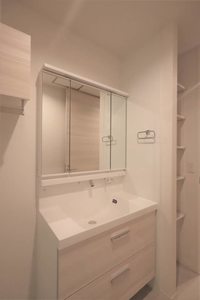 Ｃｈａｌｅｕｒ　江坂 0106号-8