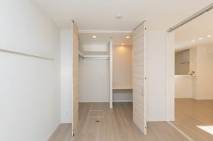 Ｃｈａｌｅｕｒ　江坂 0106号-10