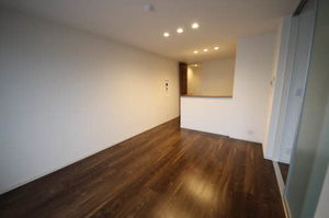 シャーメゾン　イーストコート 0202号-2