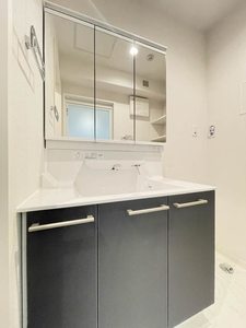 Ｇｒａｎｄｉｒ　ＥＡＳＴ 0106号-9
