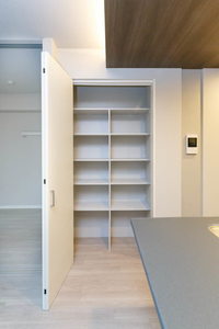 ウェルホームズ法円坂 0502号-8