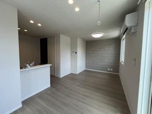 シャーメゾン杉山 0201号-2