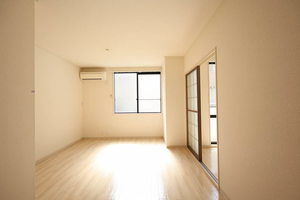 ジュネス南茨木 B101号-2