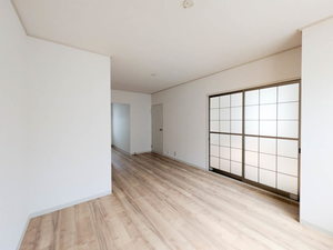 ジュネス南茨木 B102号-2