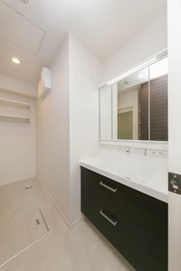 シャーメゾン　シャルム本町 0102号-6