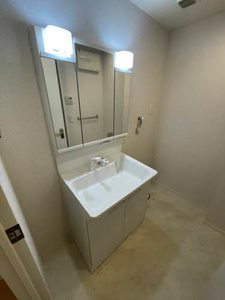 お問合せ番号：001076900203-7