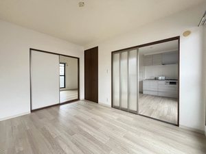 メゾン・ド・シャルム 0102号-5