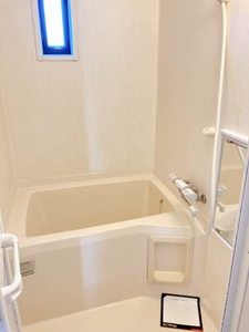 お問合せ番号：001108300105-6