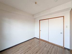 モナーク・シャトー 0405号-5