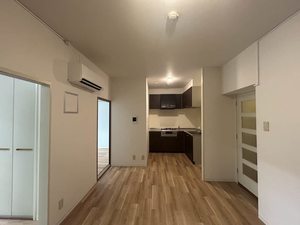 ロイヤルコートワダ 0106号-2