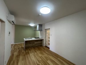 ロイヤルコートワダ 0307号-2