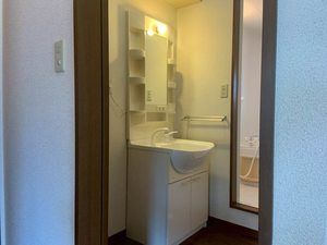 お問合せ番号：001133705201-8