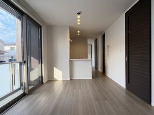 シャーメゾン　草木 0101号-2