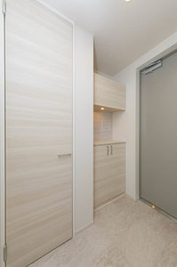 カーメスト プレイス 0202号-3