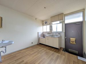 鳳アパート 0103号-2