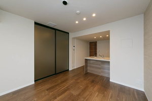 シャーメゾン三条東山 0301号-2