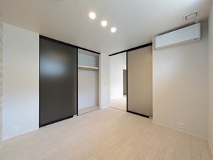 シークリサンス岡本 0203号-5
