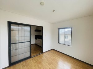 ヒルズ花屋敷 0201号-3