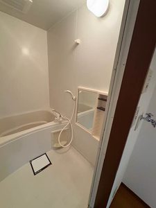 リヴェール渚 A101号-8