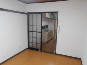 ヴィラホワイト 0101号-3