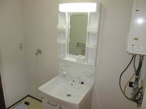 ドミールカンザカ A103号-8