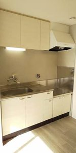 Ｍ．Ｃ．フレグランス 0201号-4