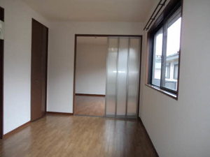 フォーレス００８ 0202号-2