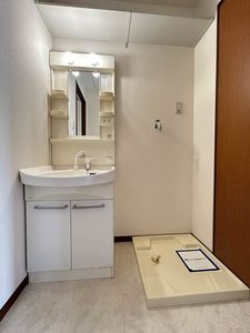 メゾン　プランドール A102号-9