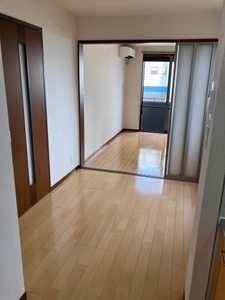 シャーメゾン香音 Ⅰ番館・Ⅱ番館 1206号-2