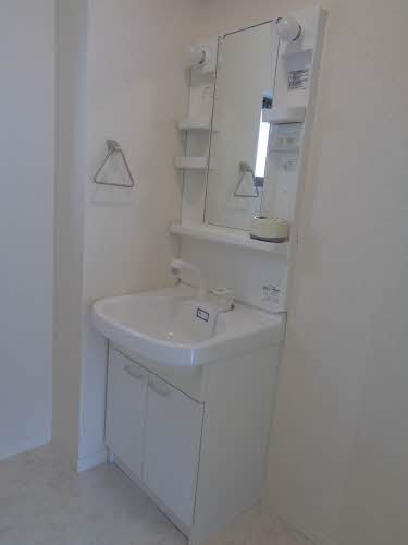 メゾンランジュ高野 C101号-8