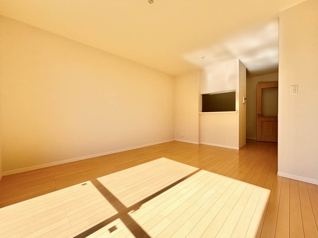 レジデンスコート 加西 B102号-3