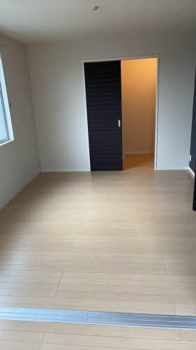 シャーメゾン田内 C207号-4