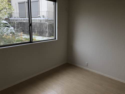 アルティ逢坂 B102号-3