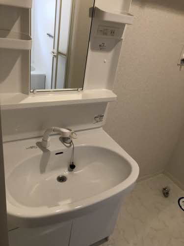 アルティ逢坂 B102号-7