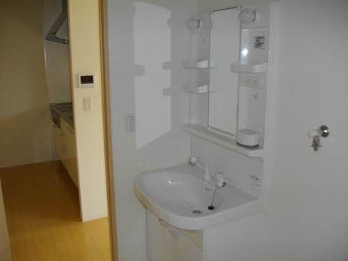 ヴィラ アンソレイエ 0202号-7