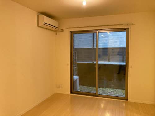 テラス新中通 0102号-8