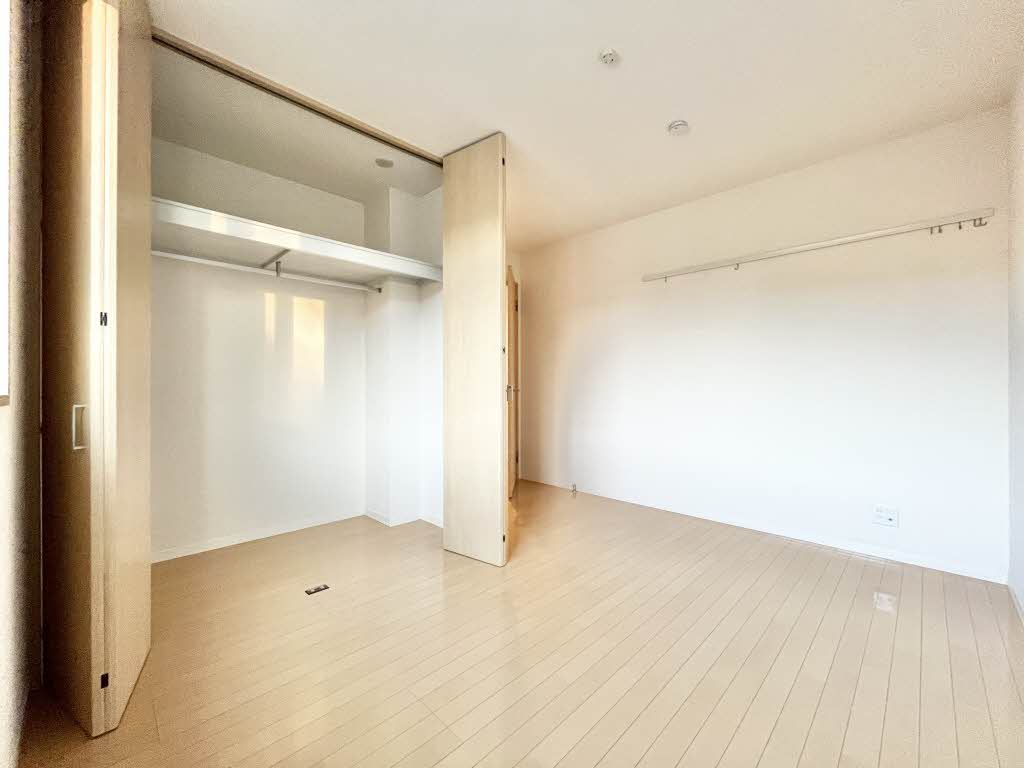 ファミール桜Ｃ棟 0102号-4