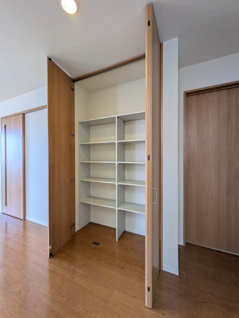 ヴィラーチェＨ＆Ｋ A201号-12