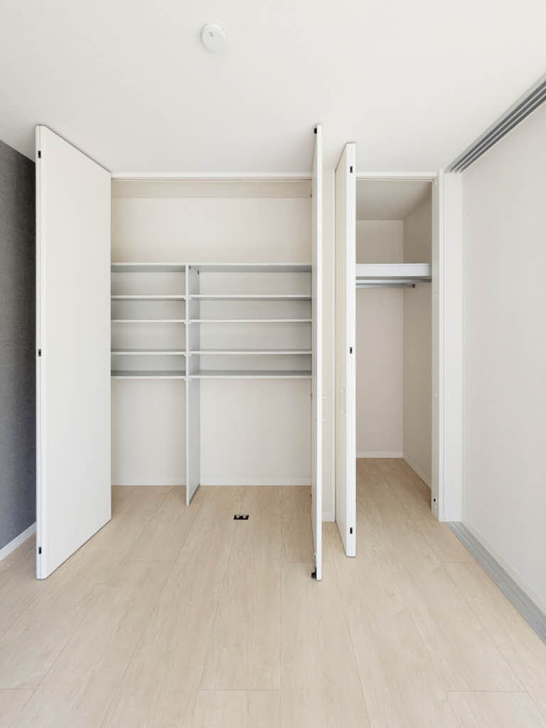 ＣＯＵＲＴ六石町 A101号-7