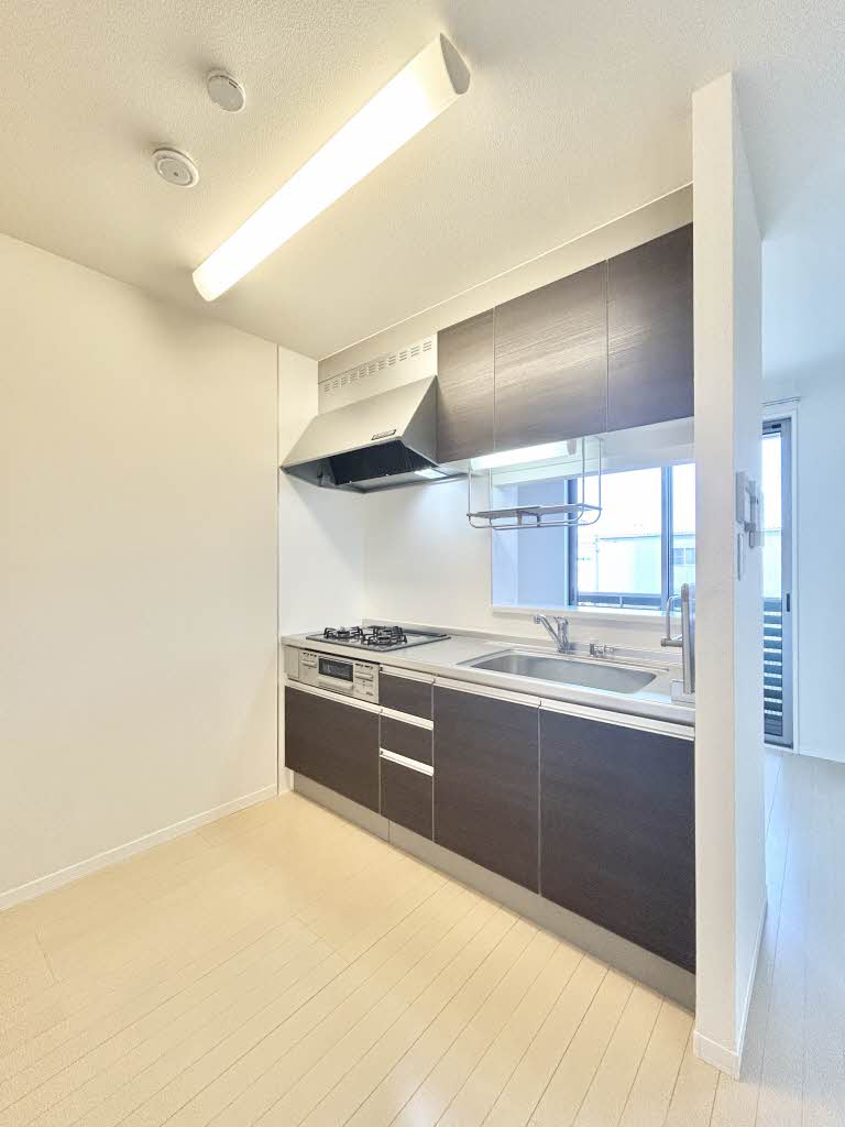 ヴィラ　ラタウィ 0202号-5