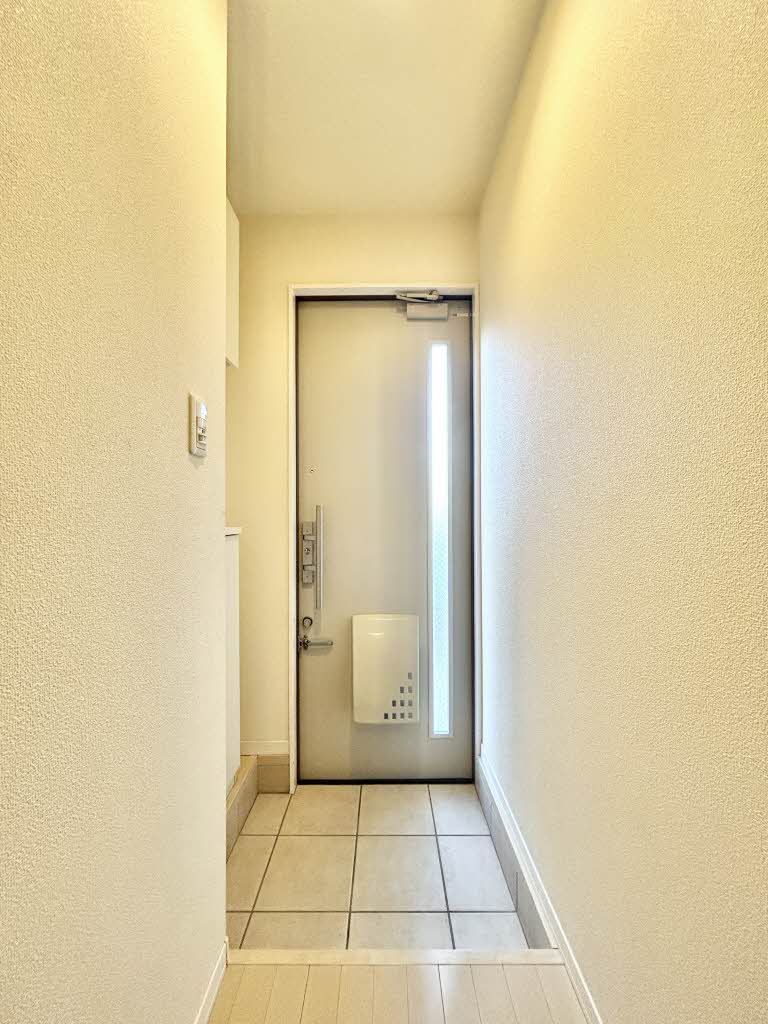 ヴィラ　ラタウィ 0202号-8